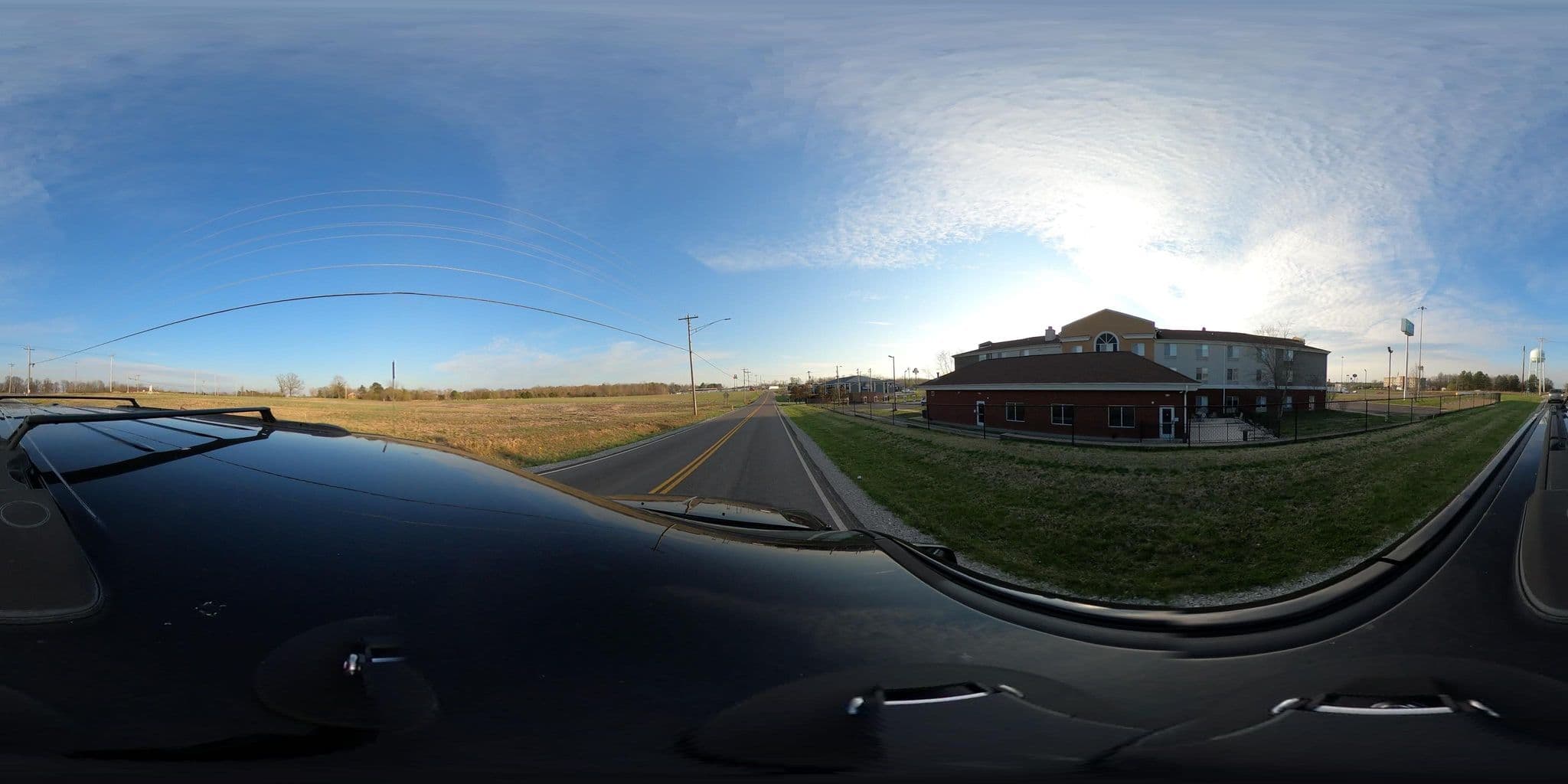 Street view near Holiday Inn Express & Suites, Dickson — © NextEra01 (CC BY-SA · Mapillary)