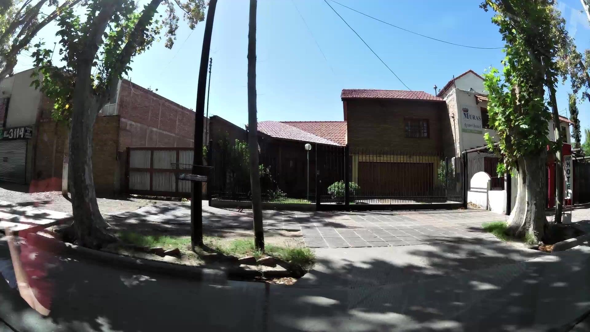 Street view near Muras Aparte Hotel, Mendoza