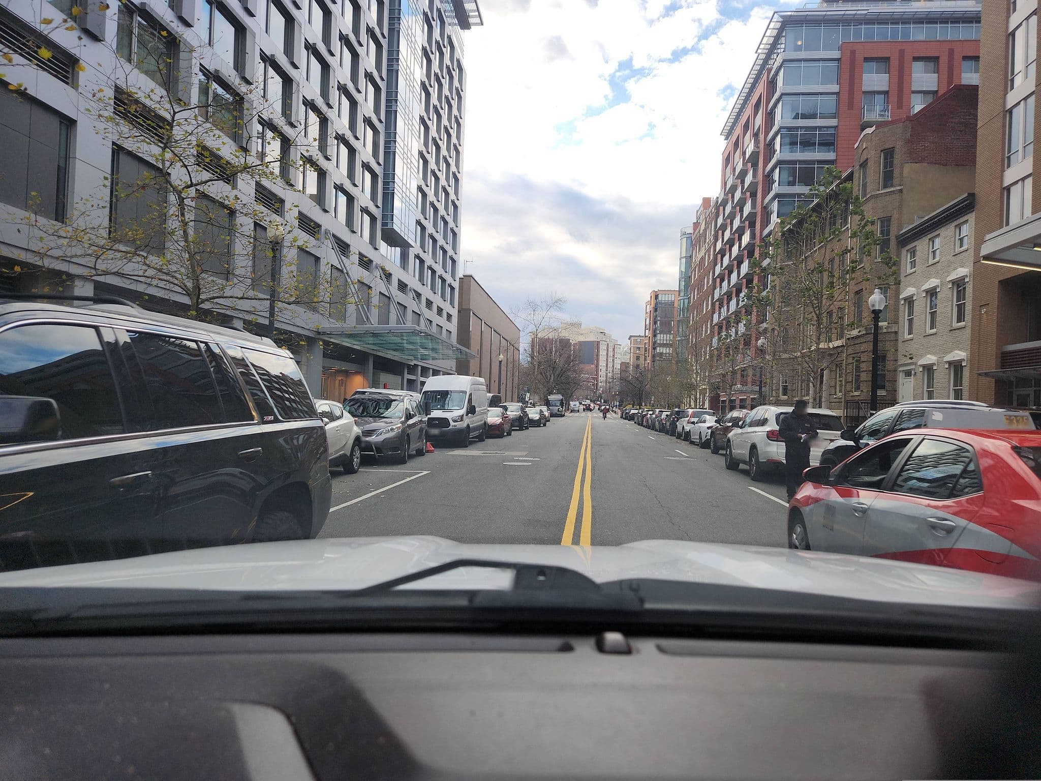 Street view near Courtyard Washington Downtown/Convention Center, Mount Vernon Triangle — © dcdpw_haroldd (CC BY-SA · Mapillary)