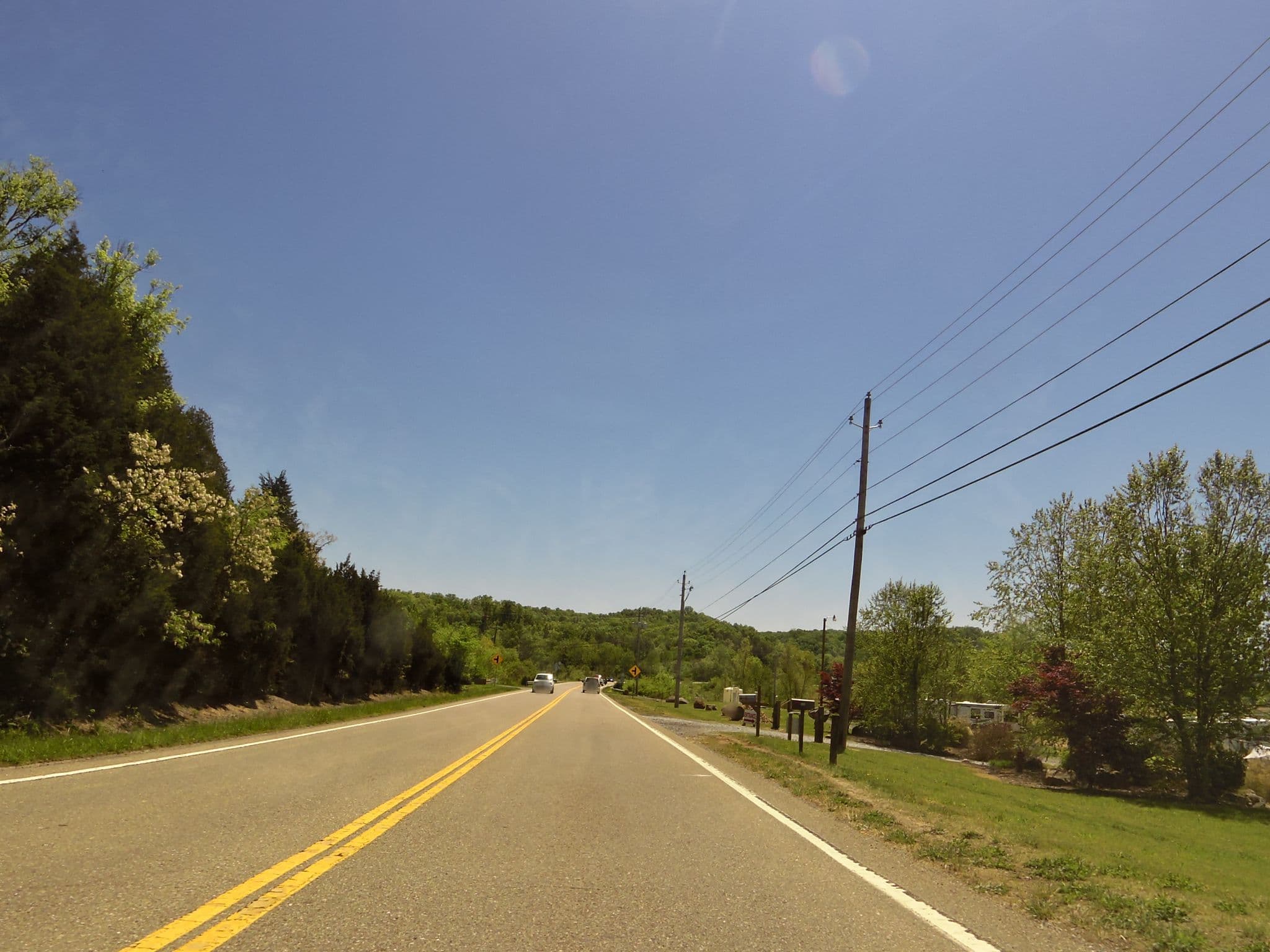 Street view near Lighthouse Park, White Pine — © allen (CC BY-SA · Mapillary)