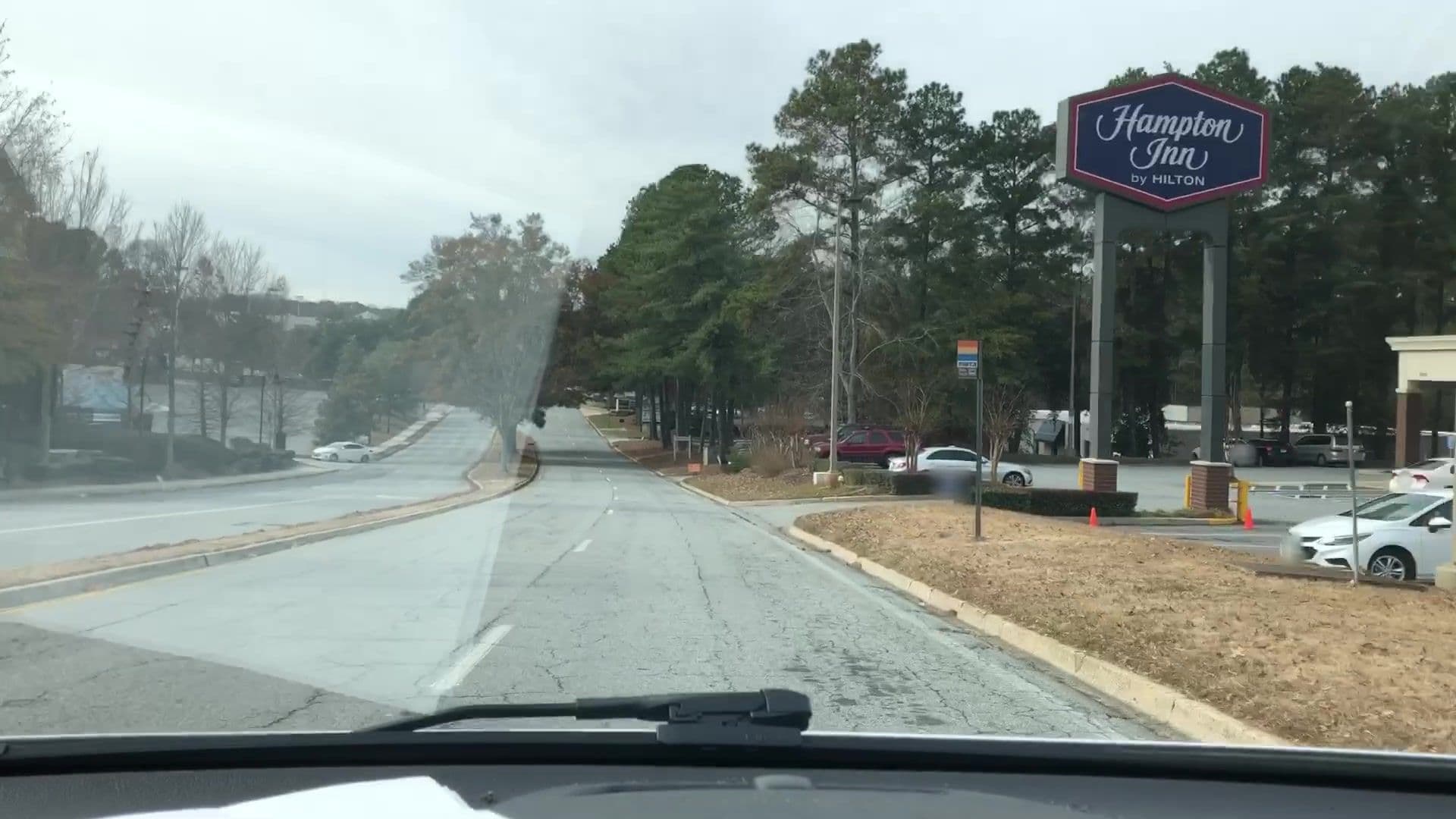 Street view near Hampton Inn, Tucker — © lvl5 (CC BY-SA · Mapillary)