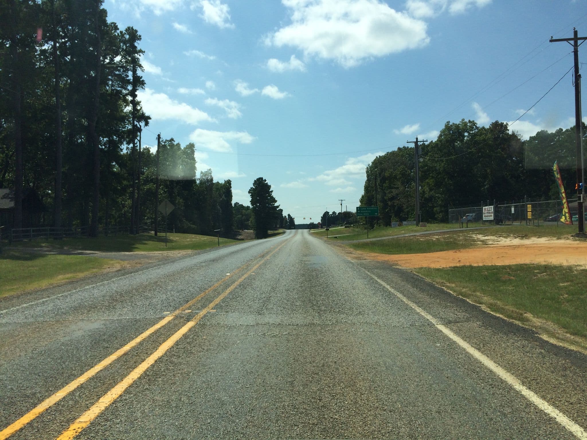 Street view near Holly Lake RV Park, Holly Lake Ranch — © ultimateriff (CC BY-SA · Mapillary)