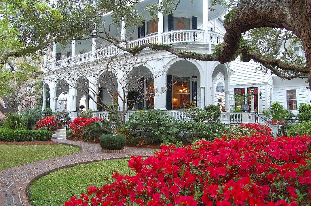 Two Meeting Street Inn, Hotel in Charleston