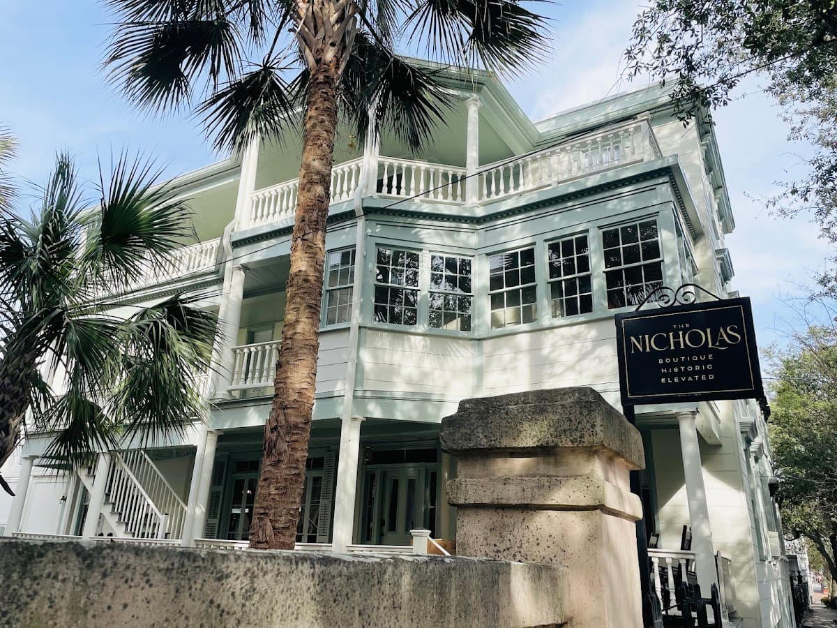 The Nicholas Bed and Breakfast, Bed & Breakfast in Charleston