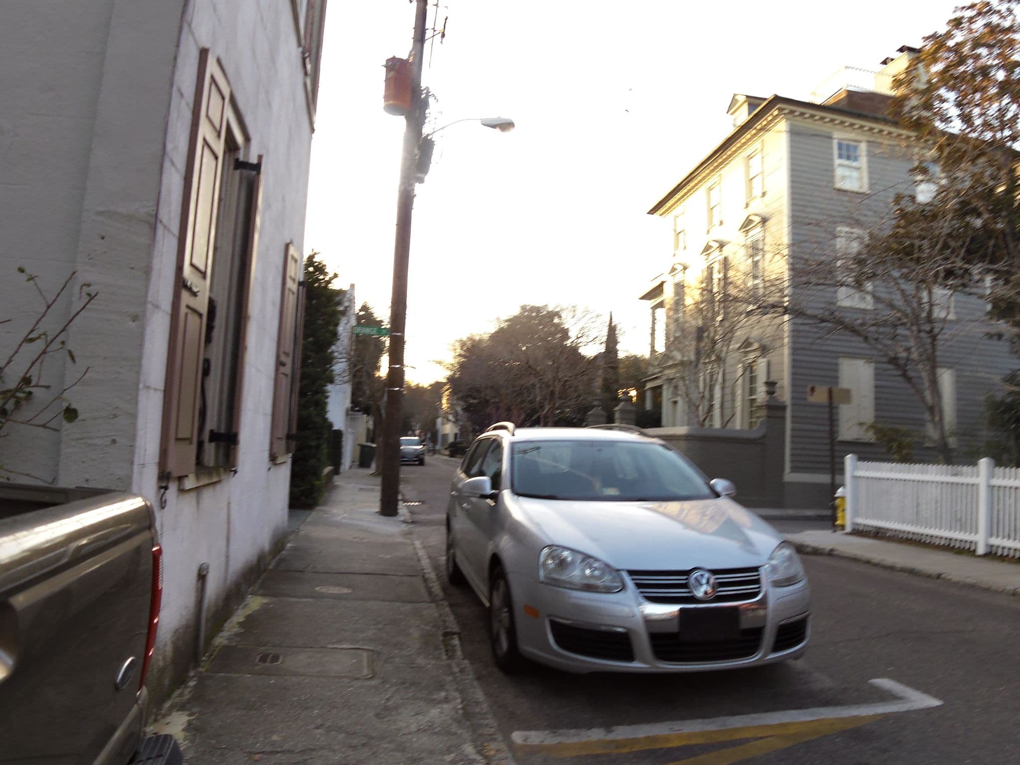 Street view near Country Victorian, Charleston — © allen (CC BY-SA · Mapillary)