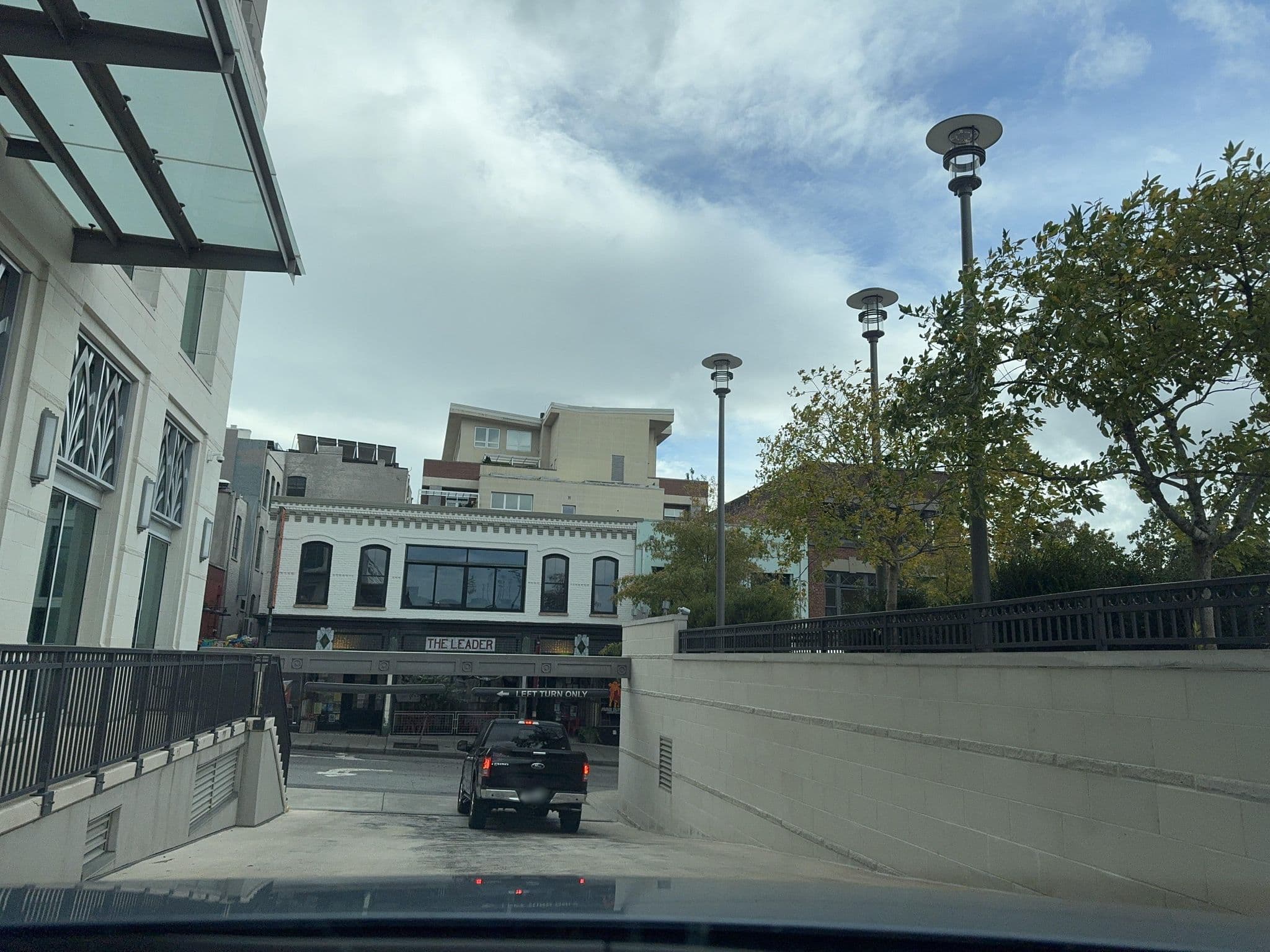 Street view near Kimpton, Asheville — © _jcaruso (CC BY-SA · Mapillary)