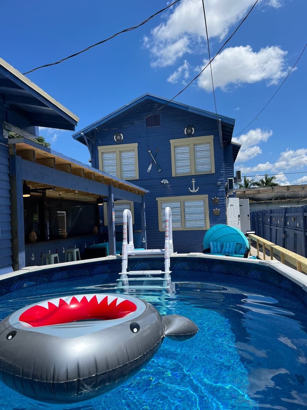 Blue Little Havana, Hostel in Little Havana
