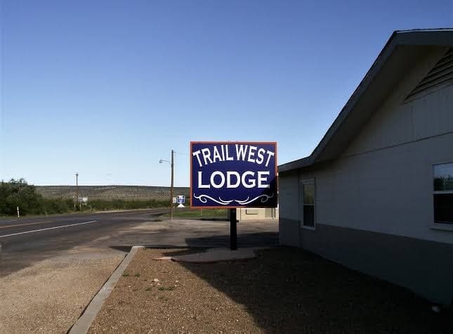 Trail West Lodge, Motel in Iraan