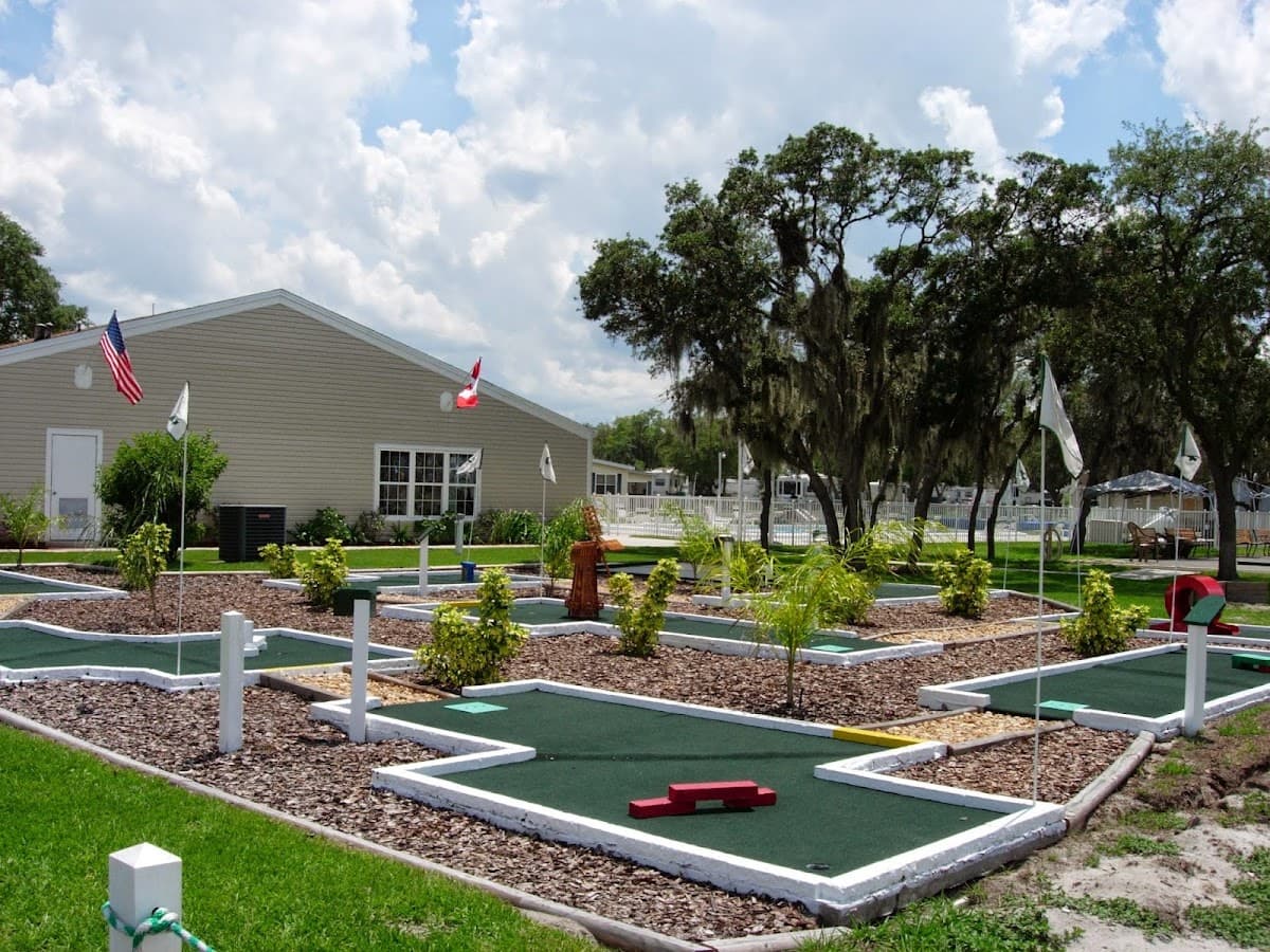 Cyprus Campground and RV Park, Caravan Park in Cypress Gardens