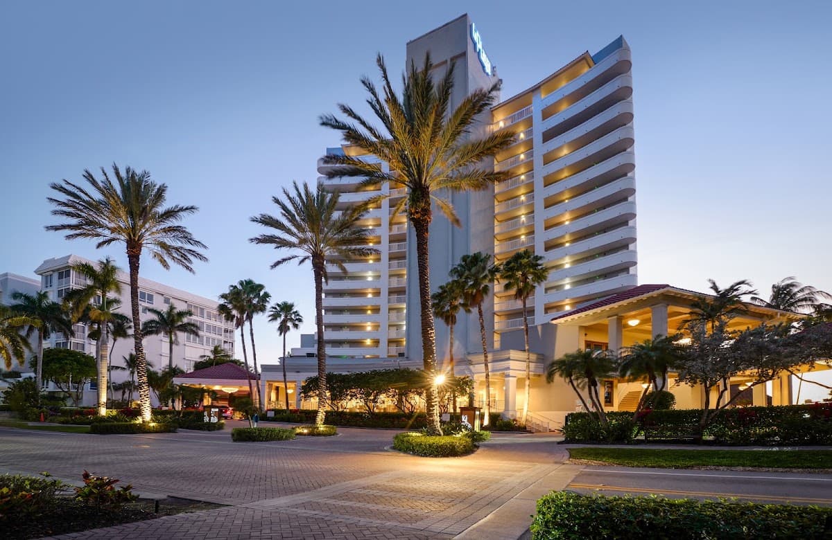 LaPlaya Beach & Golf Resort, Hotel in Naples Park