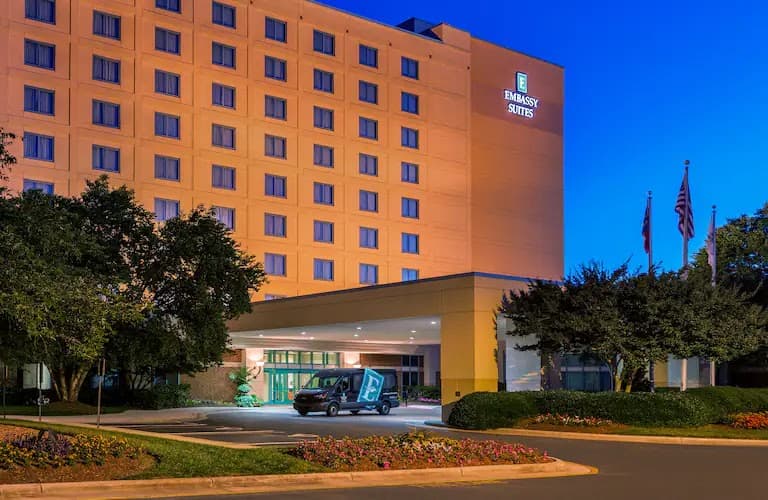Embassy Suites by Hilton, Hotel in Cary