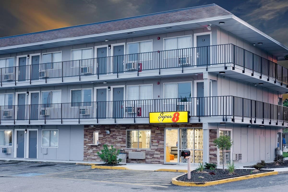 Super 8 by Wyndham Florence, Motel in Oakbrook