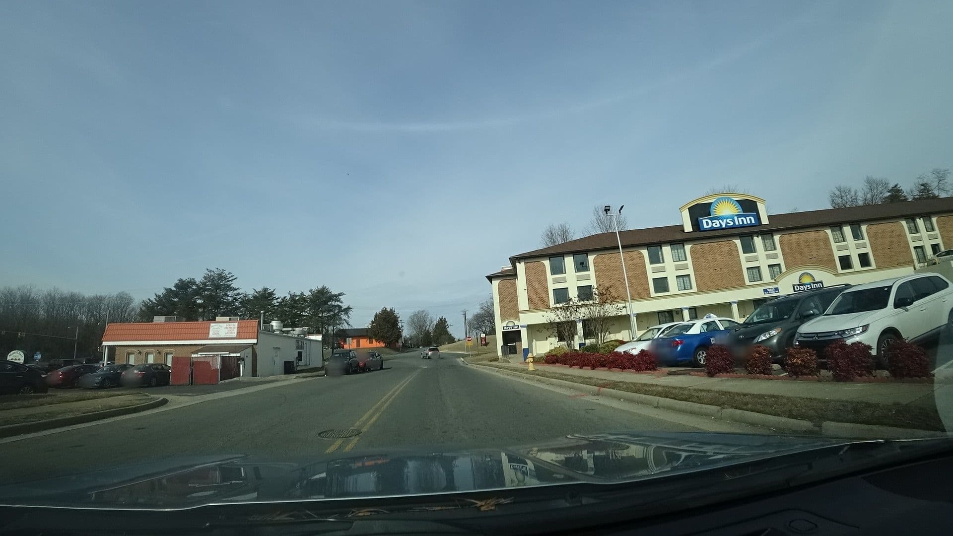 Street view near Days Inn, Dumfries — © giblet (CC BY-SA · Mapillary)