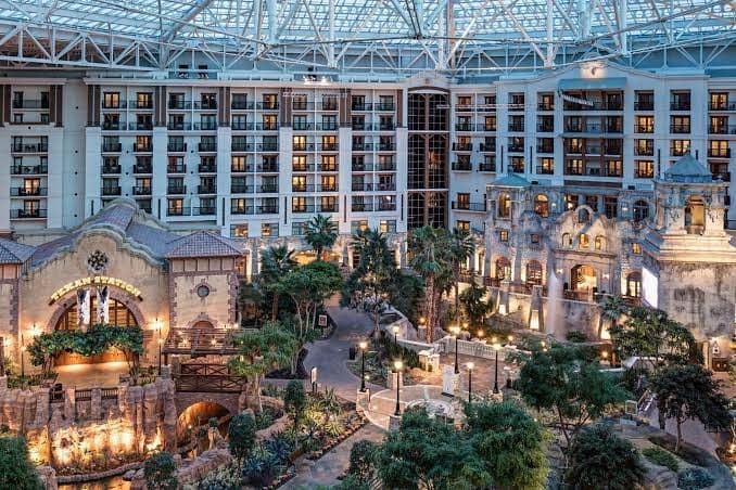 Gaylord Texan Resort & Convention Center, Hotel in Grapevine