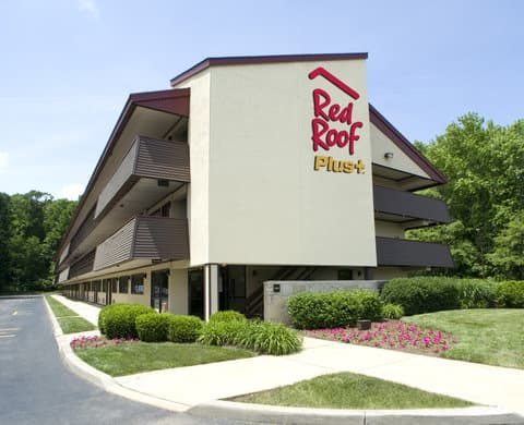 Red Roof PLUS+ Baltimore North - Timonium, Hotel in Timonium
