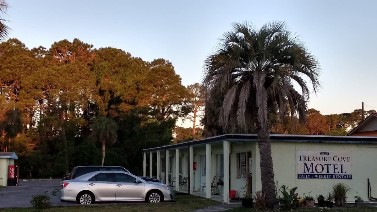 Treasure Cove Motel, Hotel in Upper Grand Lagoon