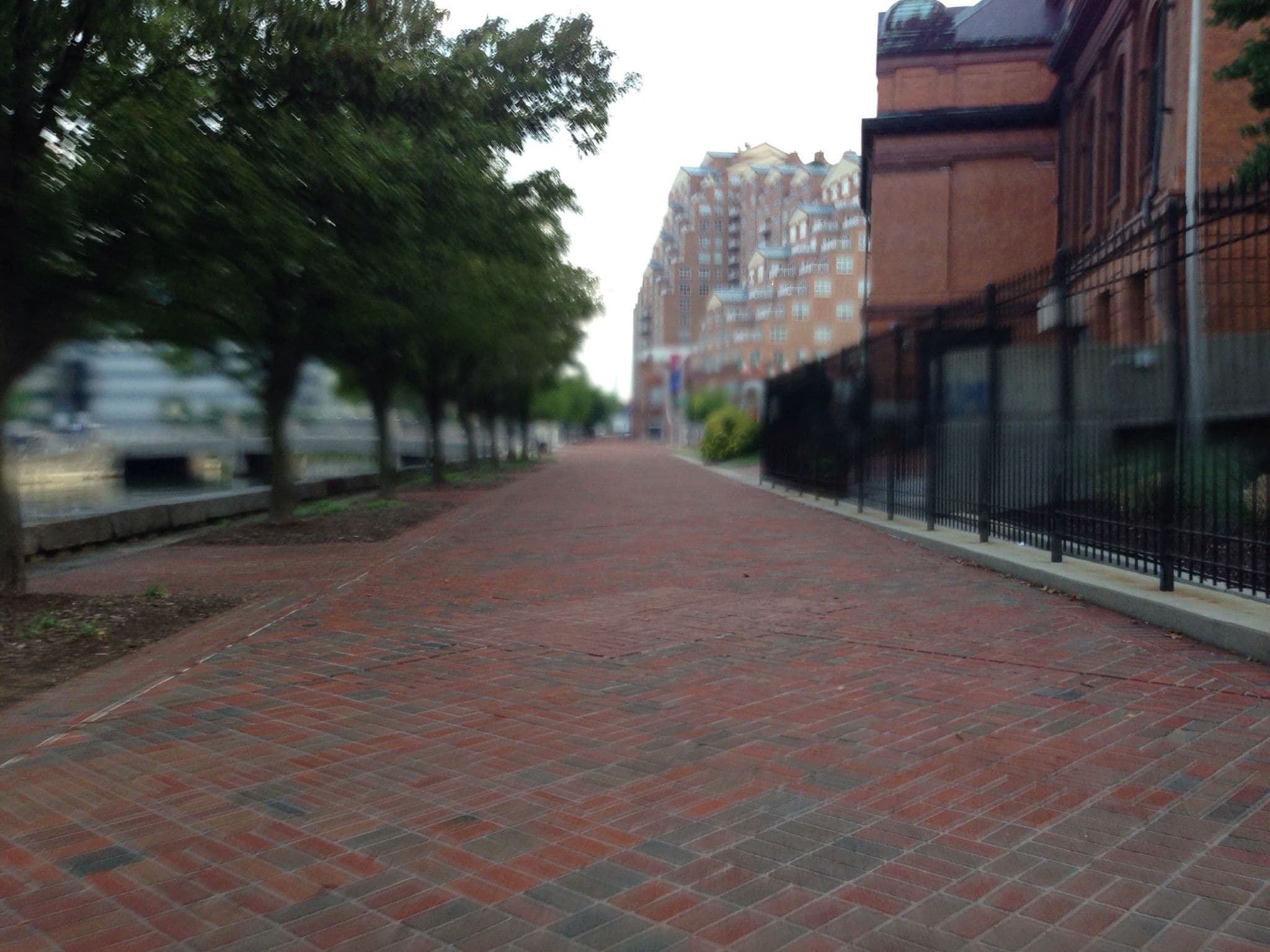 Street view near Marriott, Inner Harbor — © talllguy (CC BY-SA · Mapillary)