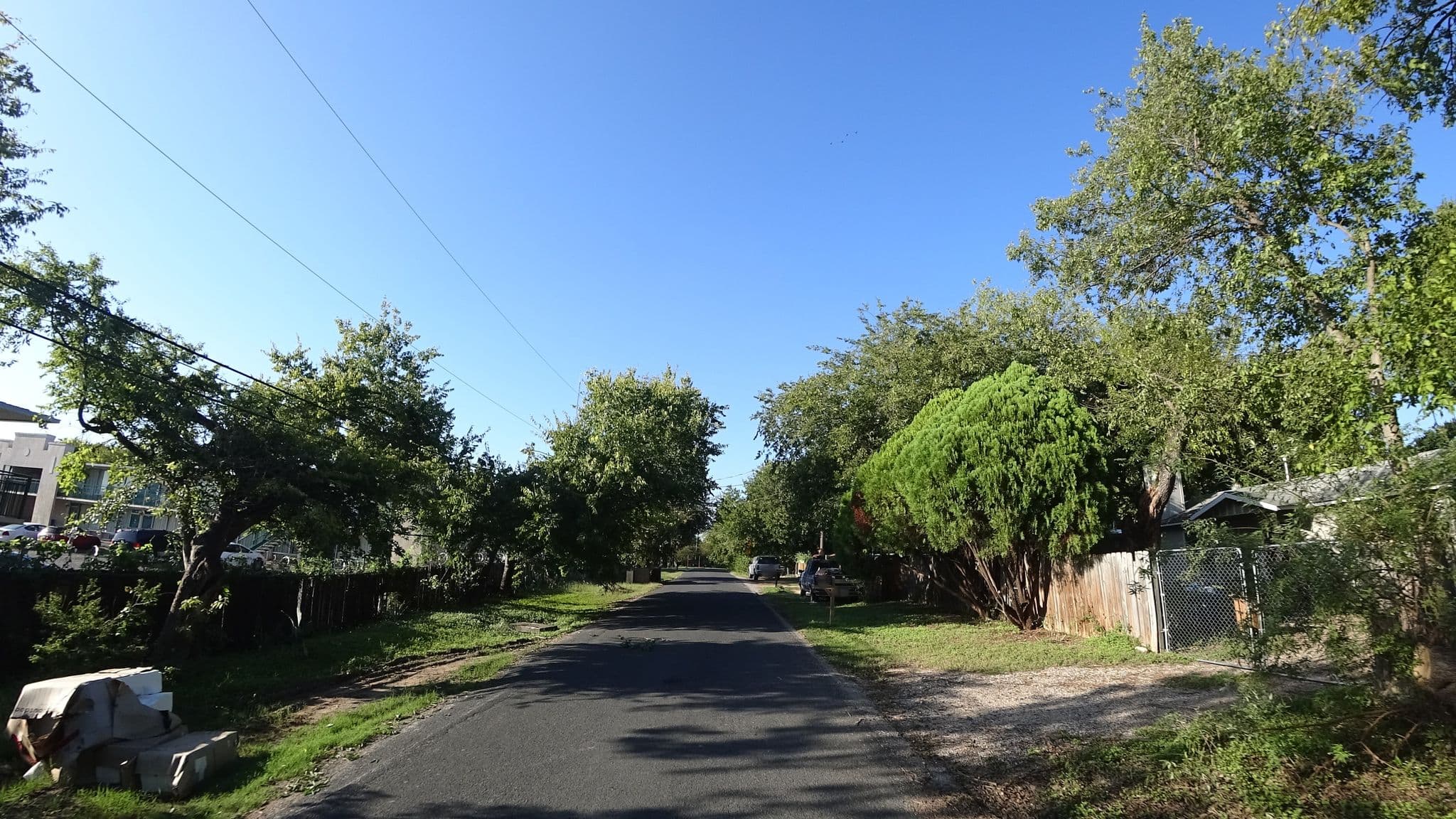 Street view near Budget Inn Capitol, University of Texas — © mly_aus04 (CC BY-SA · Mapillary)