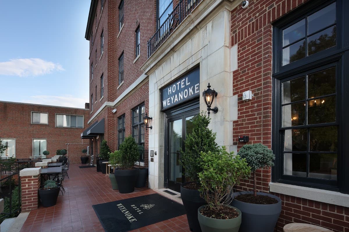 Hotel Weyanoke, Hotel in Farmville