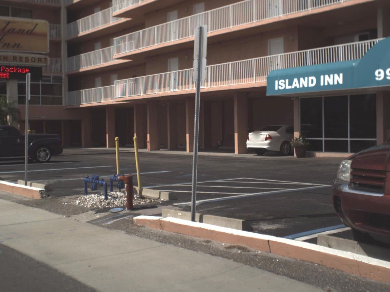 Street view near Island Inn, Treasure Island — © fdot_vl (CC BY-SA · Mapillary)