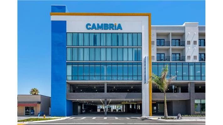 Cambria Hotel Saint Petersburg-Madeira Beach Marina, Hotel in Madeira Beach