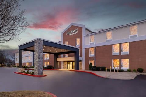 Fairfield by Marriott Inn & Suites Clinton, Hotel in Clinton