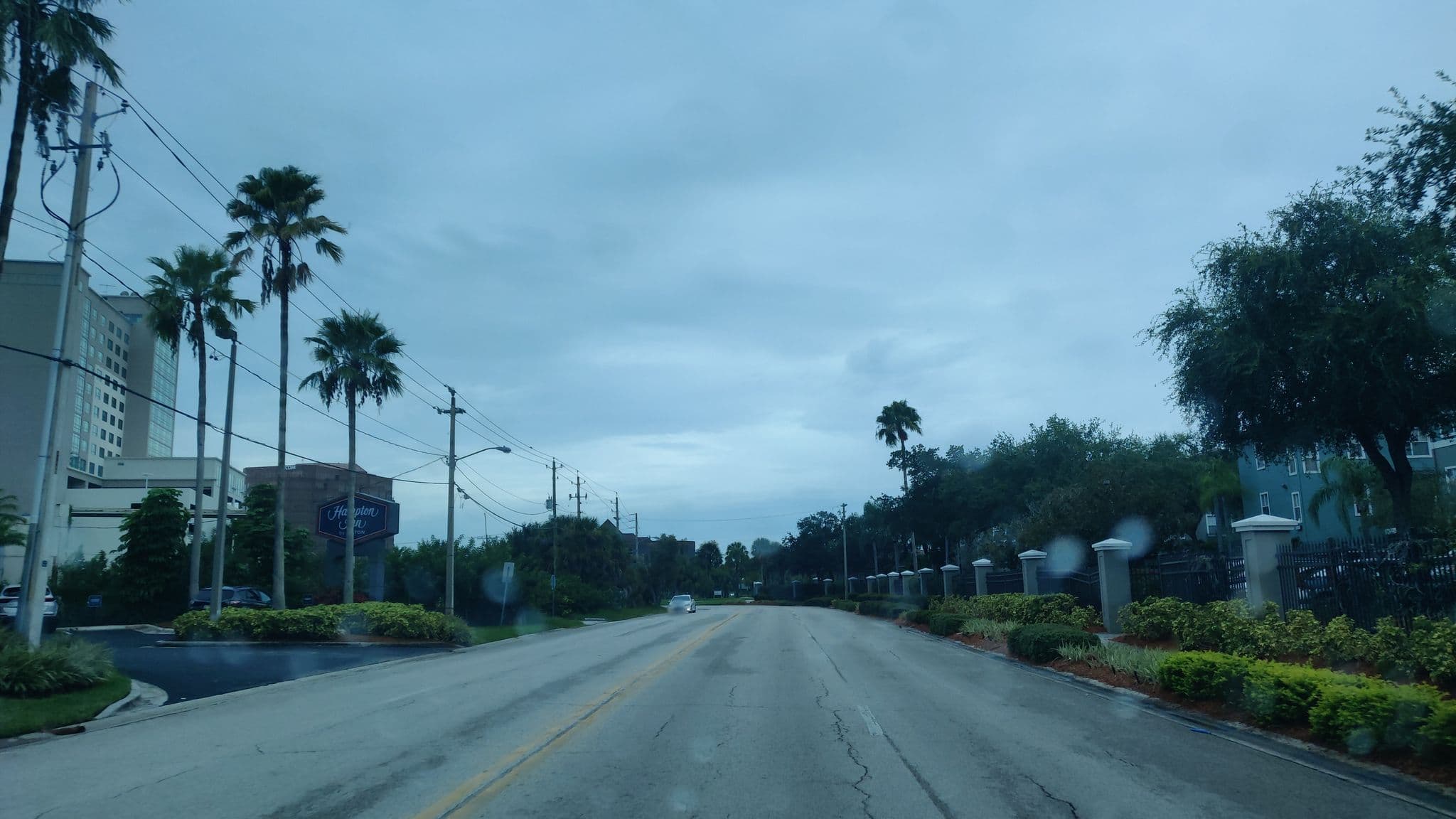 Street view near Hampton Inn Tampa/Rocky Point-Airport, Town 'n' Country — © tedwards36 (CC BY-SA · Mapillary)