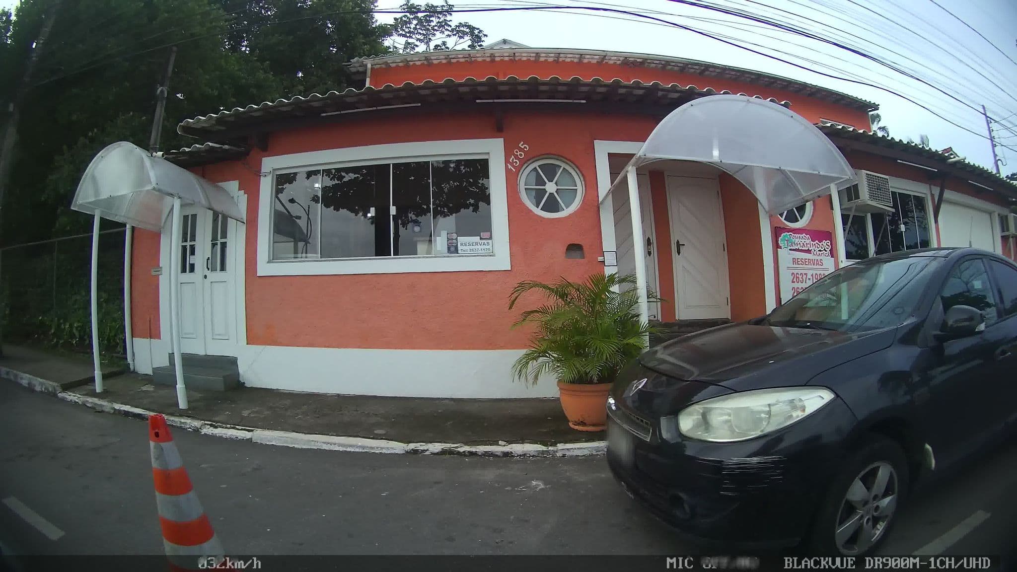 Street view near Pousada Tamarindo's Maricá Ltda, Maricá — © kaart_1 (CC BY-SA · Mapillary)