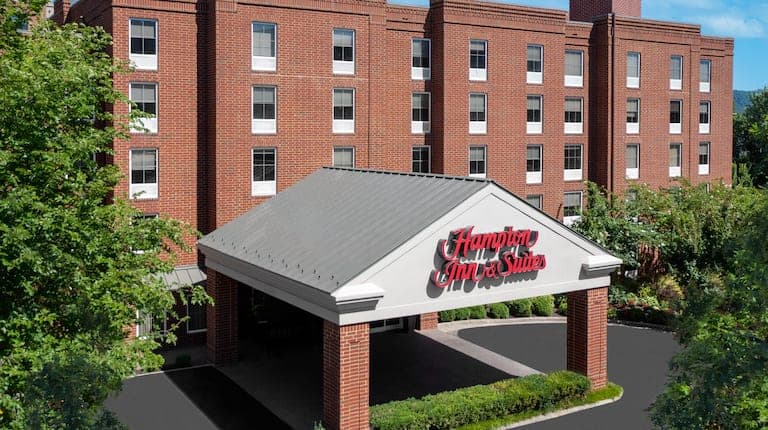 Hampton Inn and Suites Charlottesville - At The University, Hotel in Charlottesville