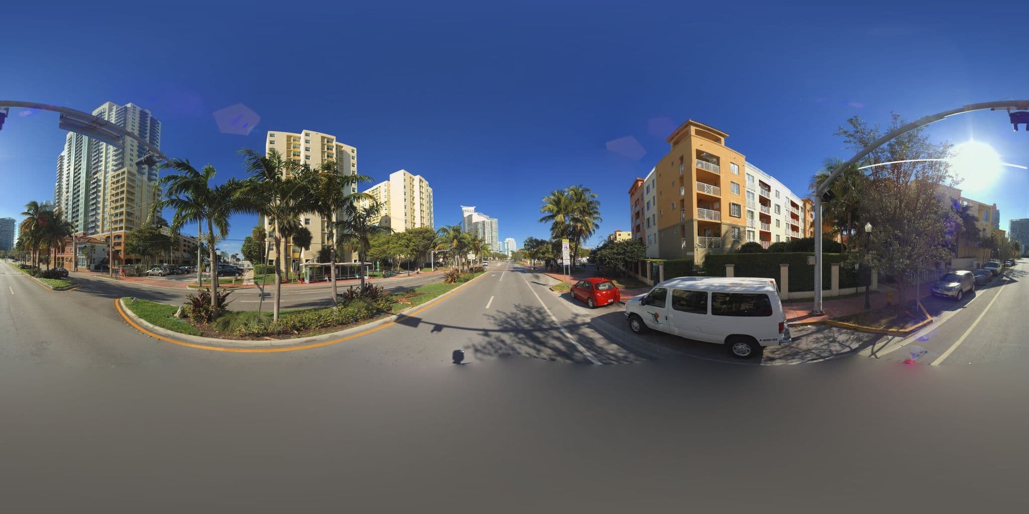 Street view near Hardy Hotel Miami, Miami Beach