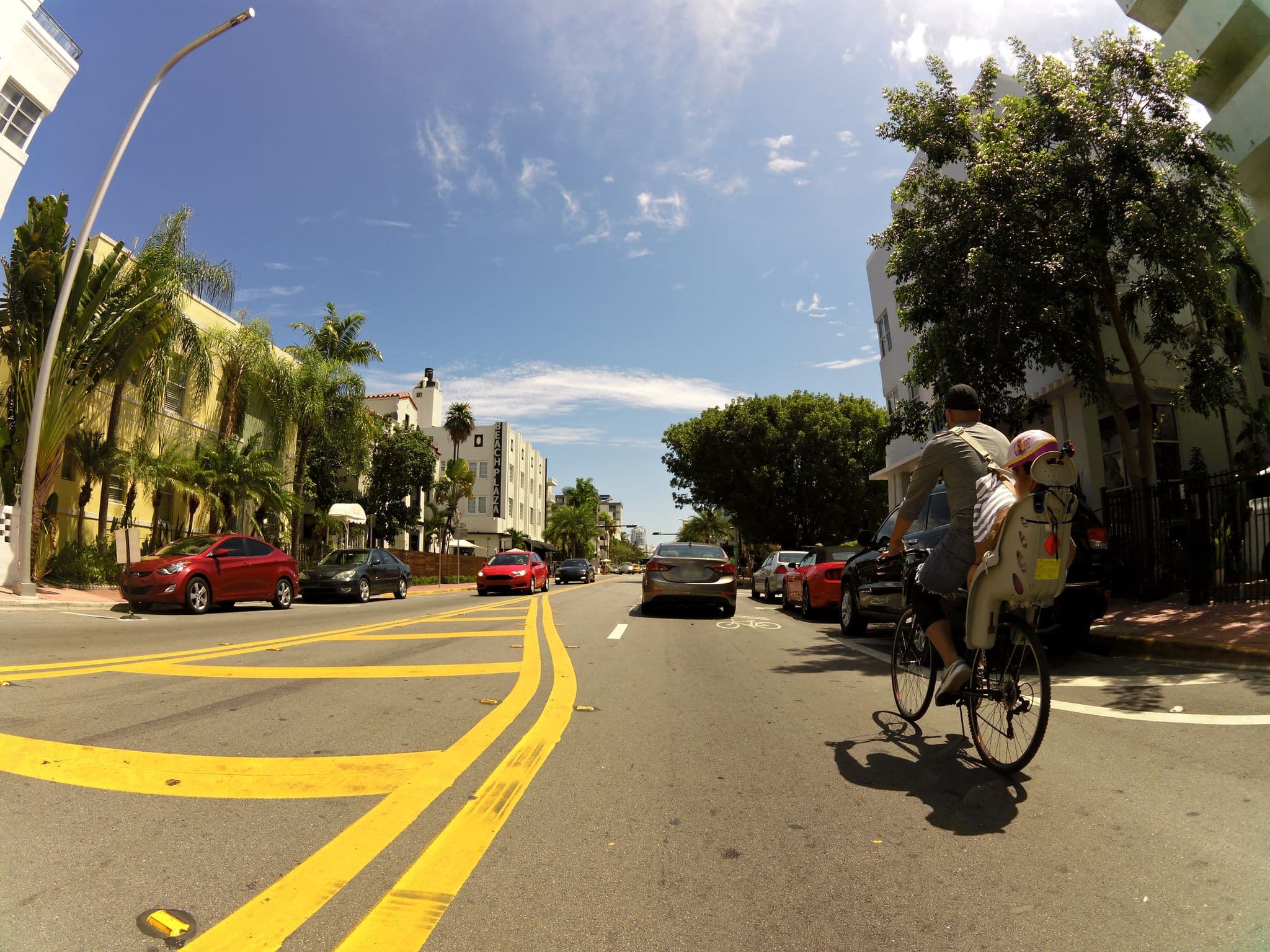 Street view near Nassau Suite Hotel, Miami Beach