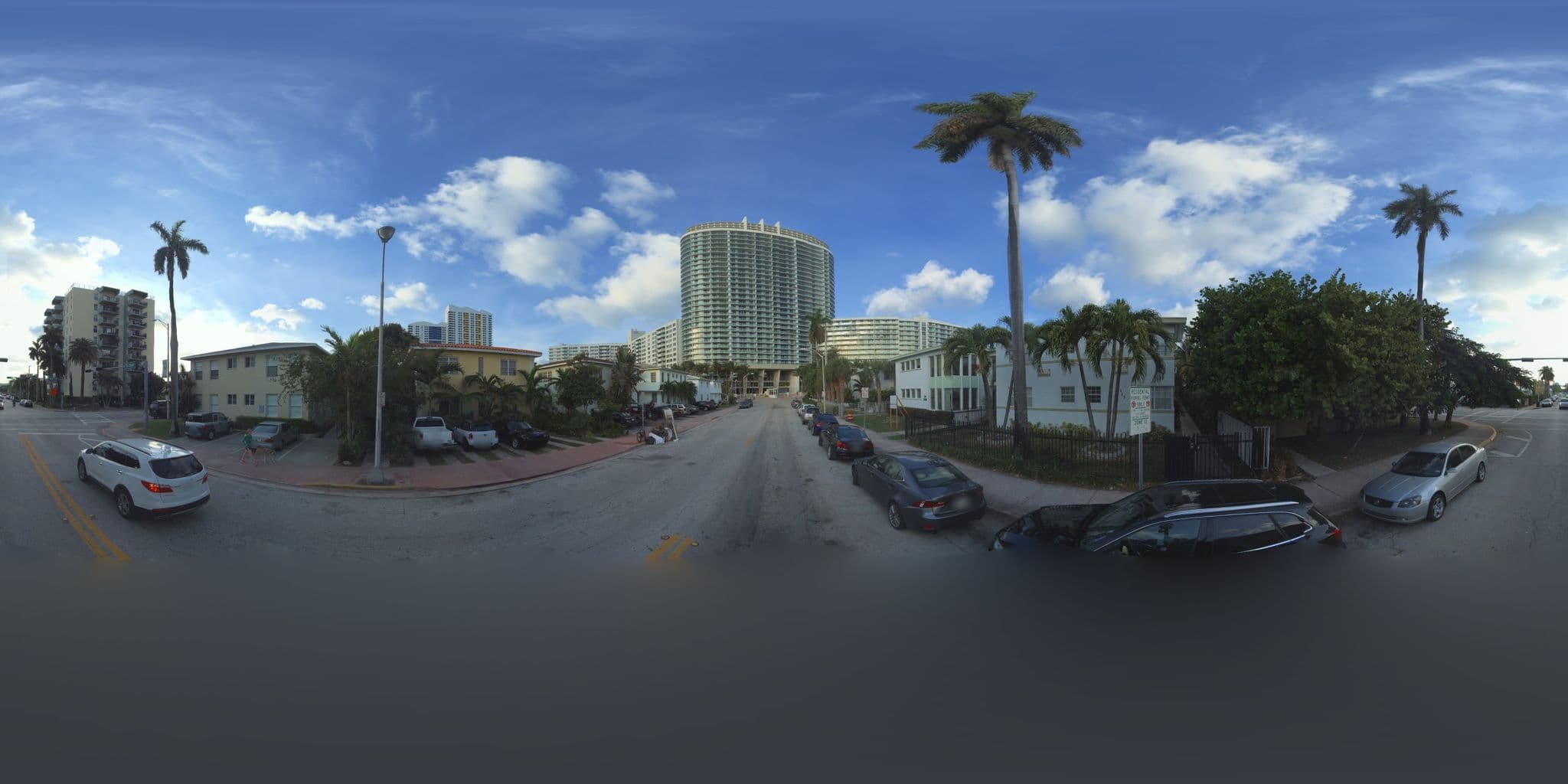 Street view near Delfino Suites South Beach, Miami Beach