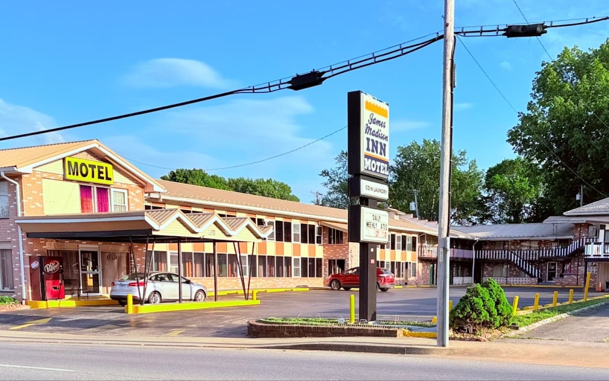 James Madison Inn, Hotel in Madisonville