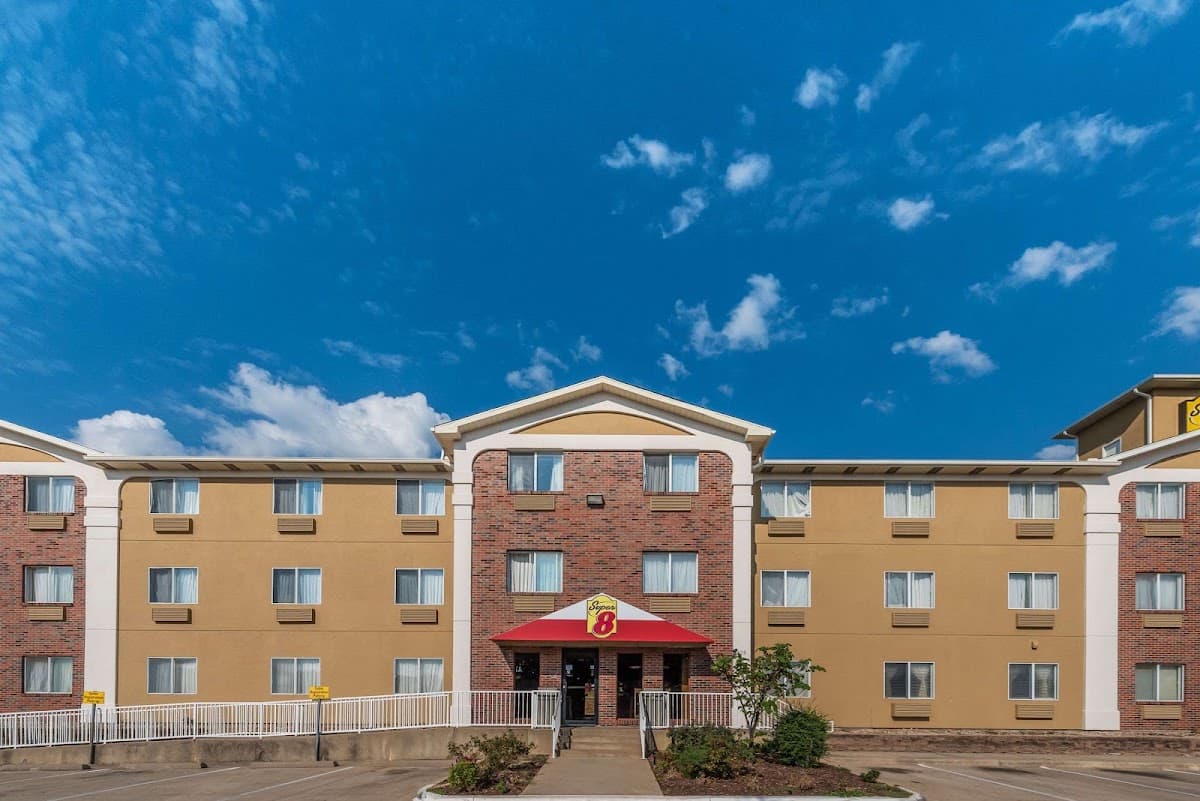 Super 8 by Wyndham, Motel in Denton