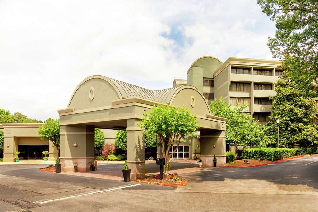 DoubleTree by Hilton Atlanta Windy Hill Ballpark, Hotel in Smyrna
