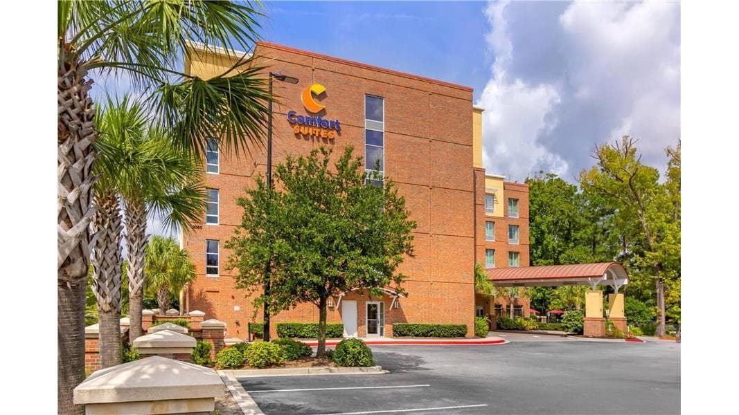 Comfort Suites Charleston West Ashley, Hotel in Shell Point