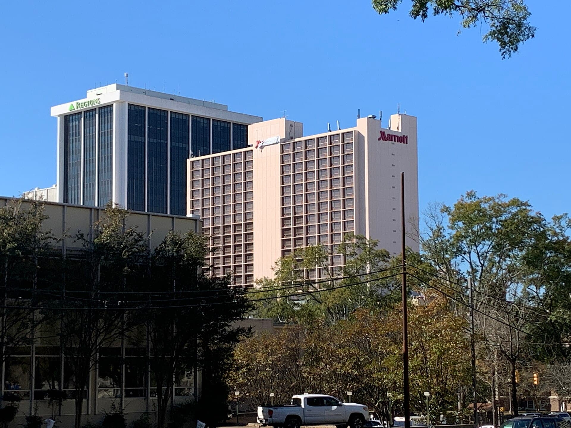 Jackson Marriott (via Wikimedia Commons, CC BY-SA 4.0)