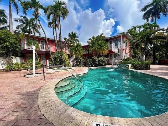 The Winterset Suites, Hotel in Sunrise