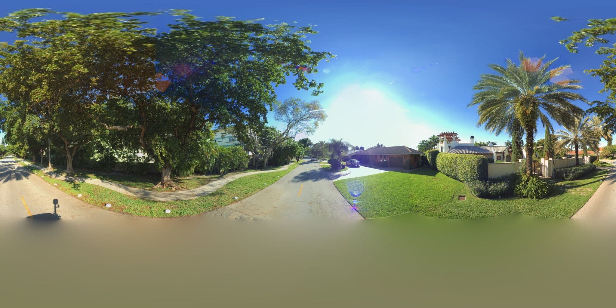 Street view near Travelodge, Lauderdale-by-the-Sea — © microsoft (CC BY-SA · Mapillary)
