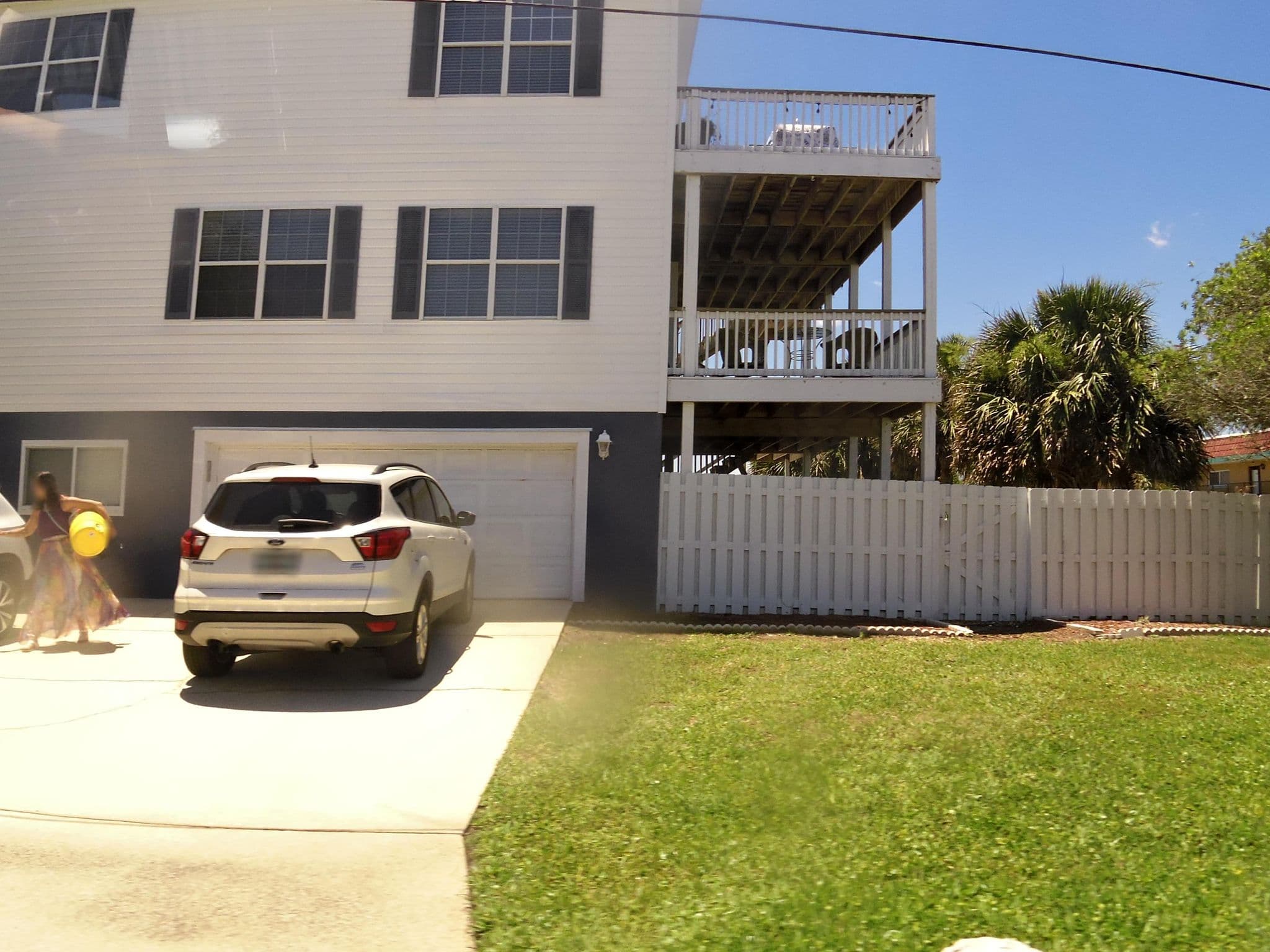Street view near Pelican Inlet, Butler Beach — © allen (CC BY-SA · Mapillary)