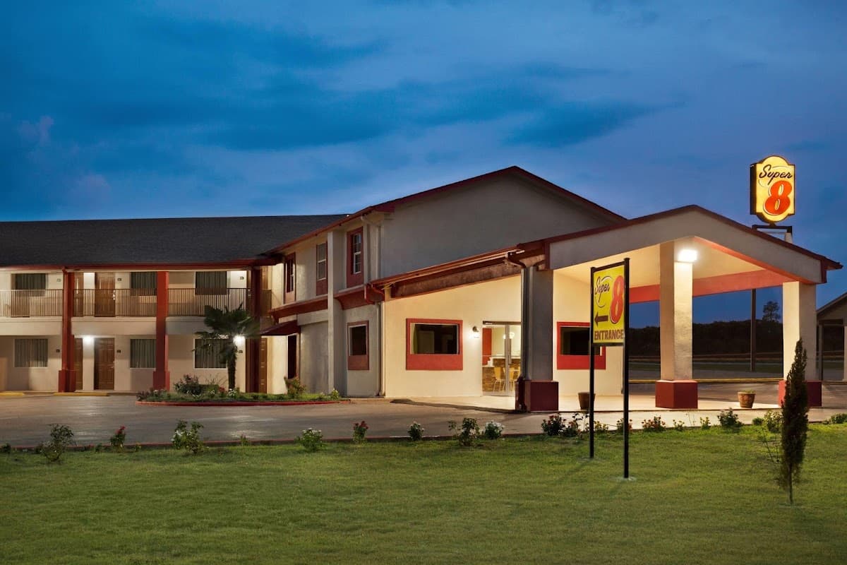 Super 8 by Wyndham Corsicana, Motel in Corsicana