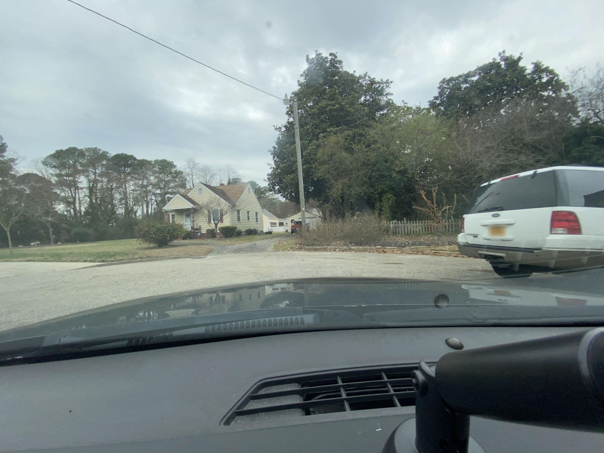 Street view near Aldrich House B&B, Gloucester Point