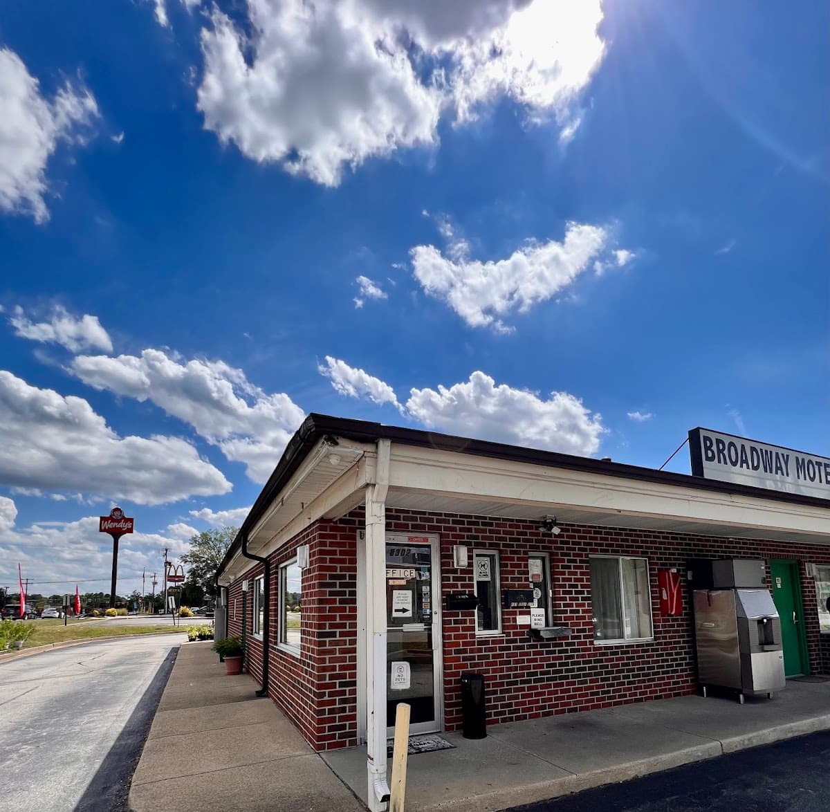 Broadway Motel, Motel in Chamberlayne