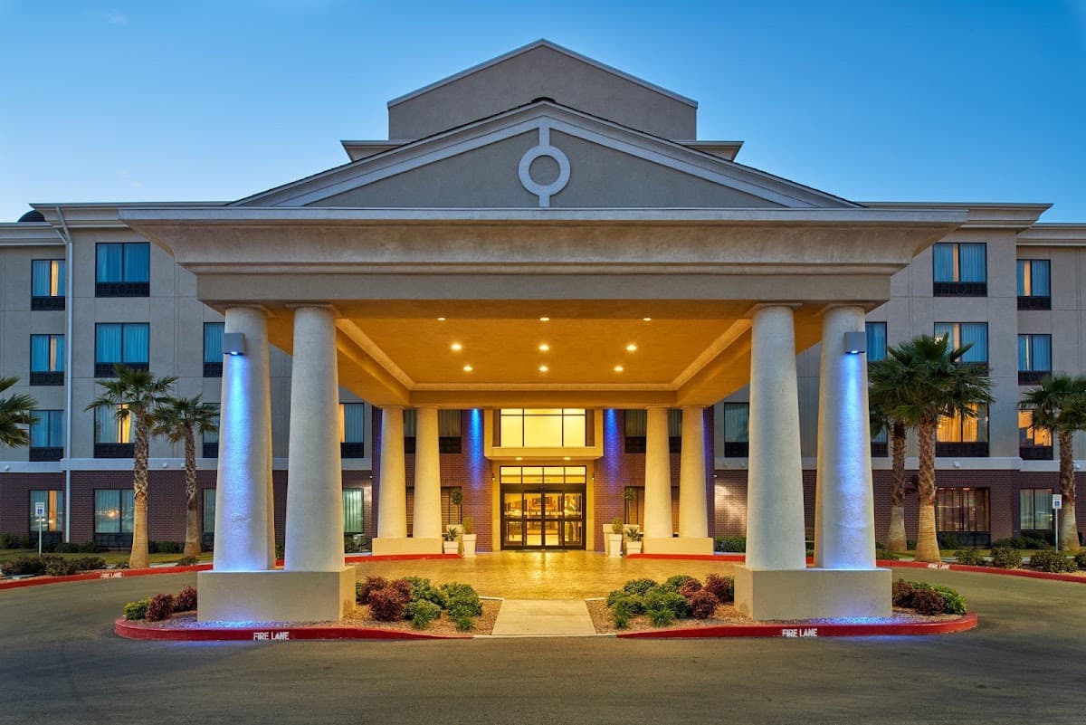 Holiday Inn Express & Suites El Paso Airport Area, Hotel in Fort Bliss
