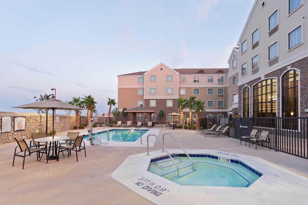 Staybridge Suites El Paso Airport Area, Hotel in Fort Bliss