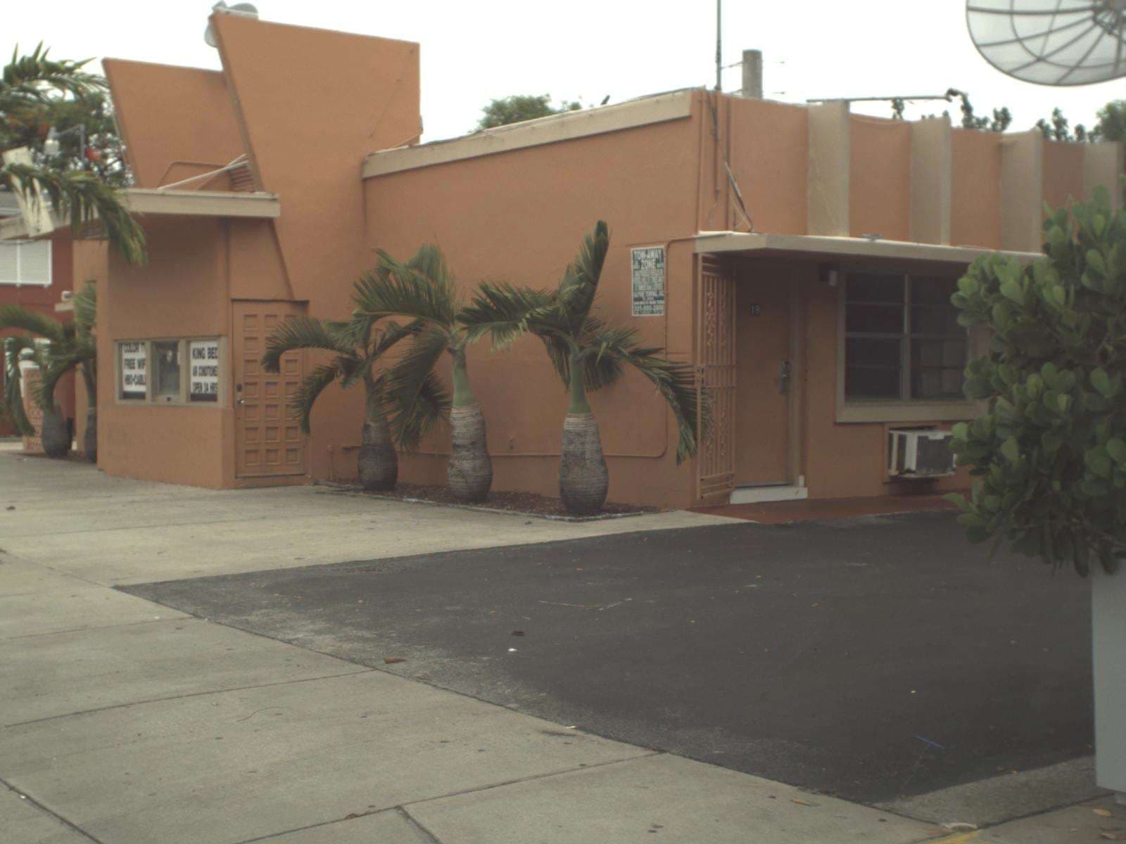 Street view near Saturn Motel - Miami, El Portal — © fdot_vl (CC BY-SA · Mapillary)