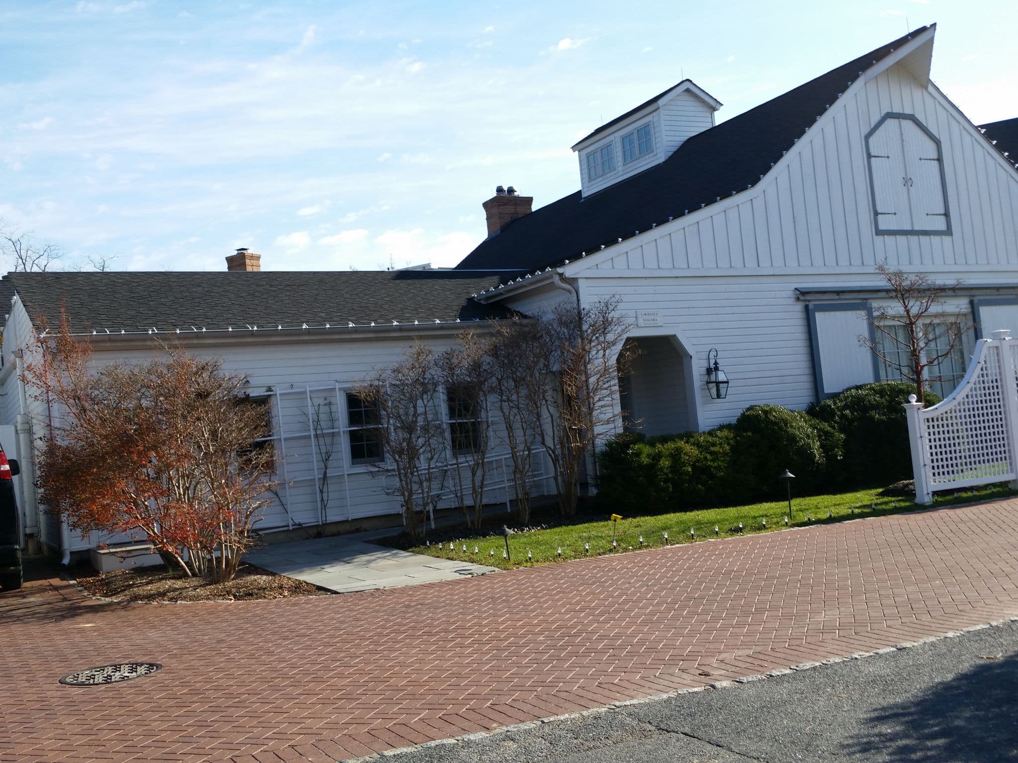 Street view near Inn at Perry Cabin, Grasonville — © jaakkoh (CC BY-SA · Mapillary)