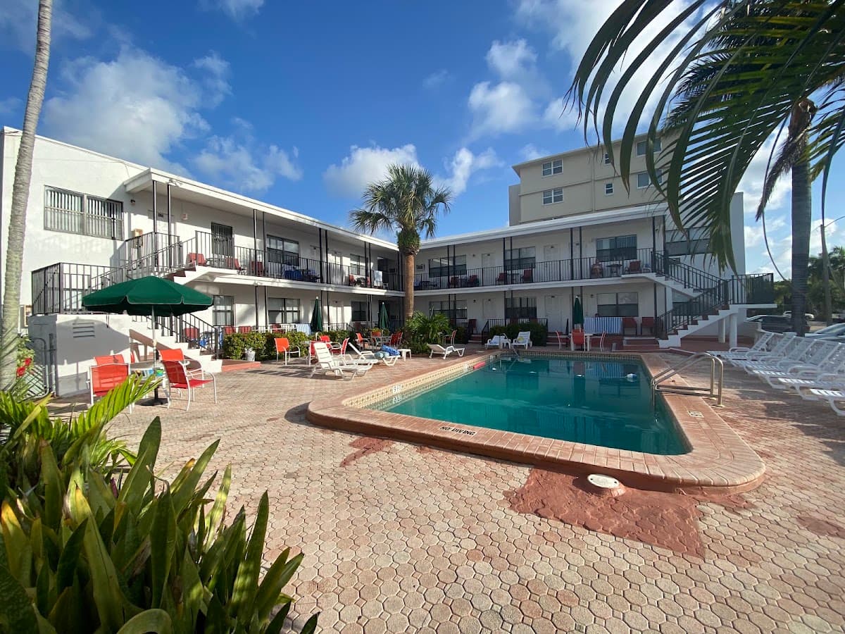Summerland Suites, Hotel in Sunrise