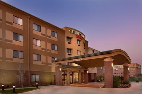 Courtyard Marriott Denton, Hotel in Denton