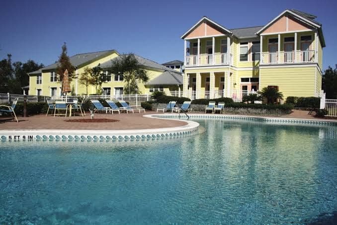 Barefoot'n Resort, Hotel in Celebration